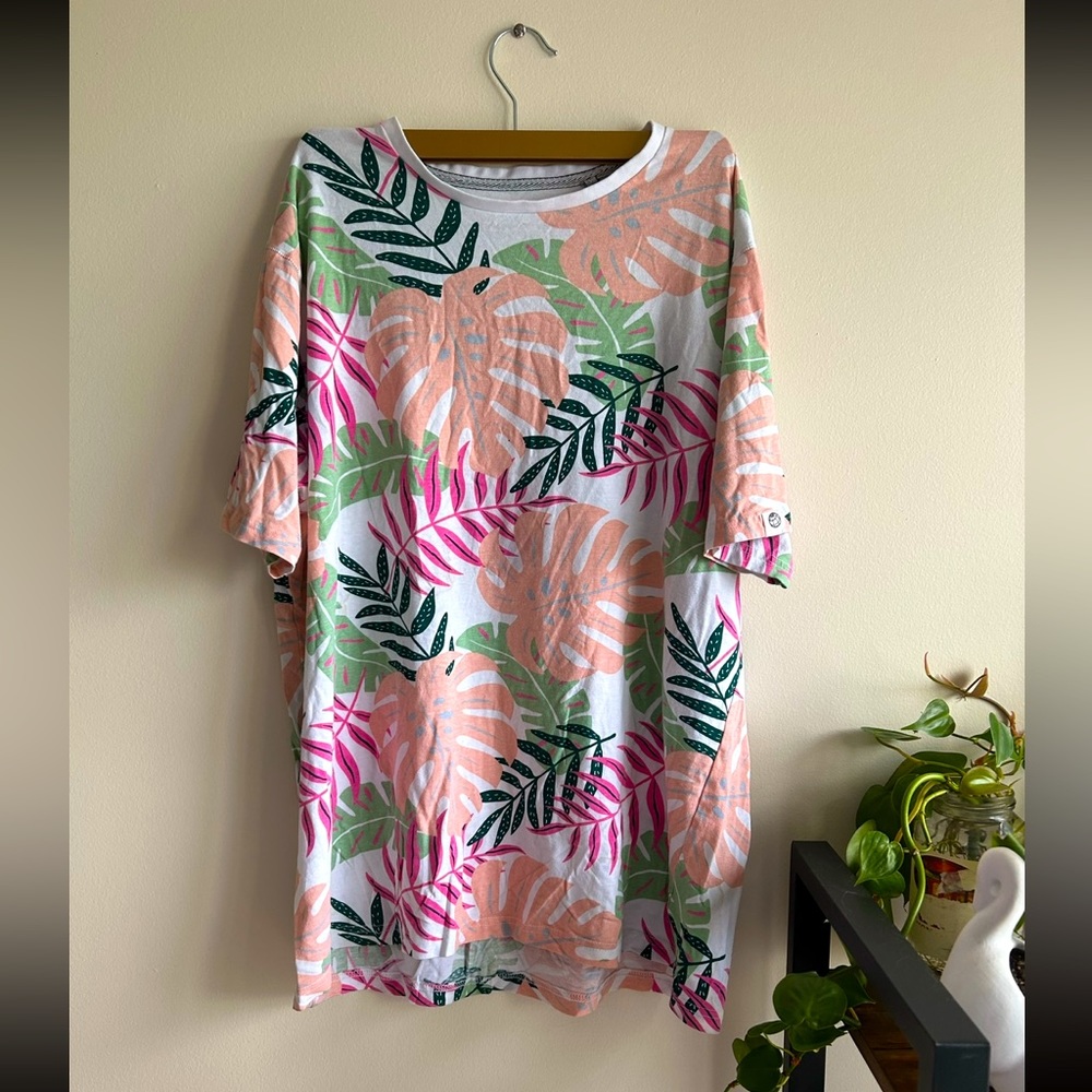 free planet monstera graphic tshirt, XL